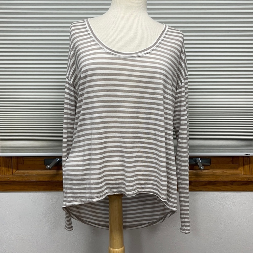 BCBGMaxAzria Striped Long Sleeve Draped Back Top Size Small